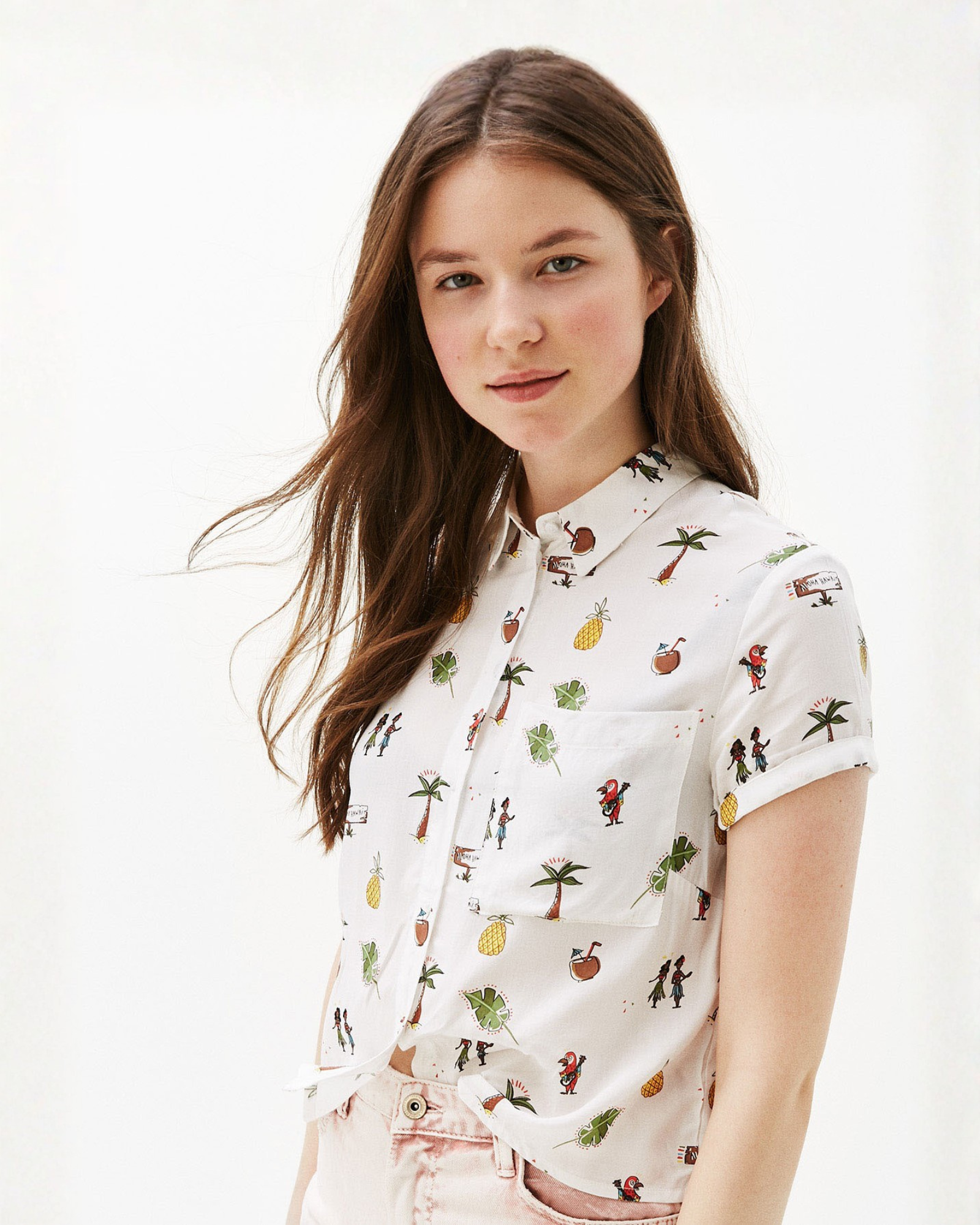 BERSHKA - BSKGirl Tropical Print Short Sleeve Button-Up Shirt