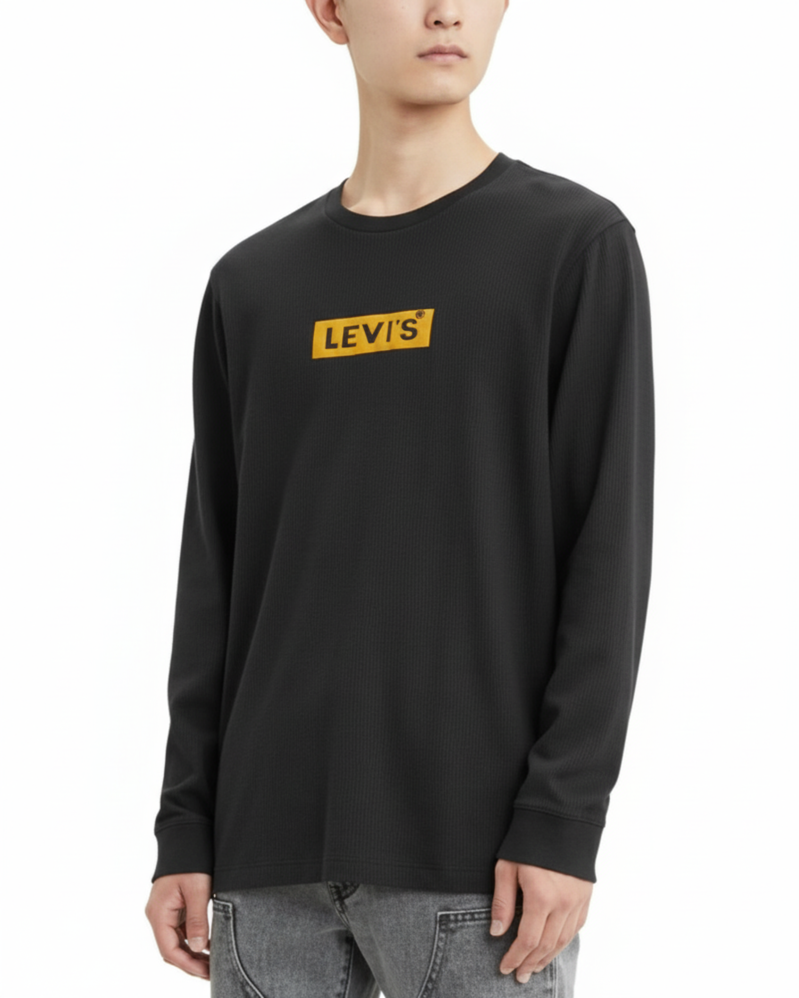 LEVI'S Men's Limited Collection Chenille Boxtab Long-Sleeve T-Shirt