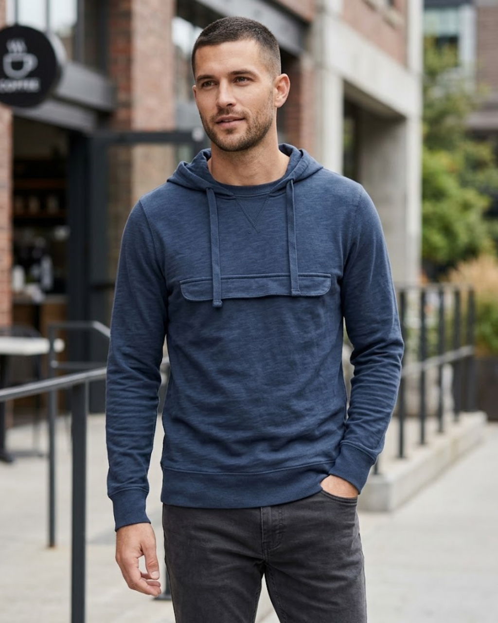 STRADIVARIUS - Men’s Flap Pocket Detail Hooded Sweatshirt – Navy Blue