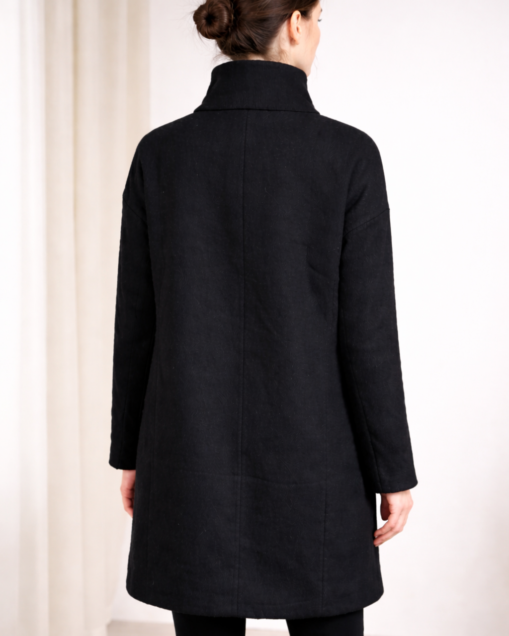 PULL& BEAR - Black High-Neck Coat