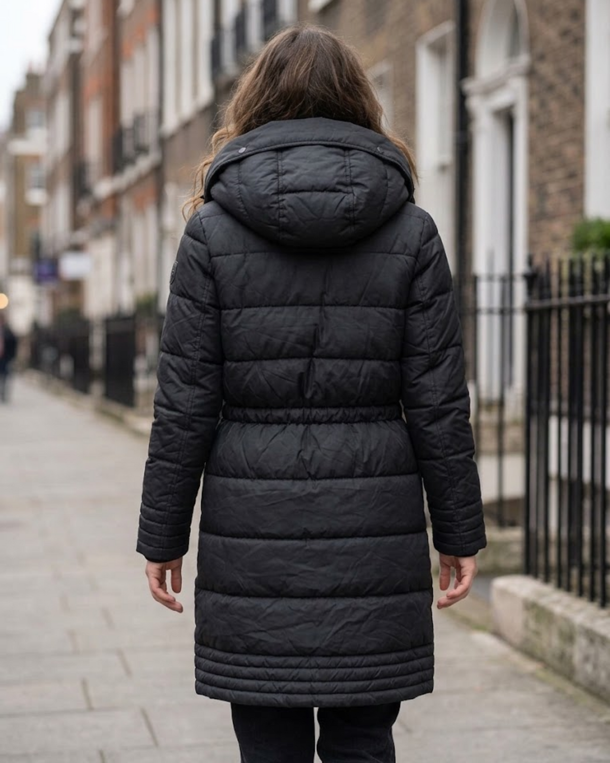 Q/S - Women’s Cinched-Waist Quilted Winter Parka with Faux-Fur Hood