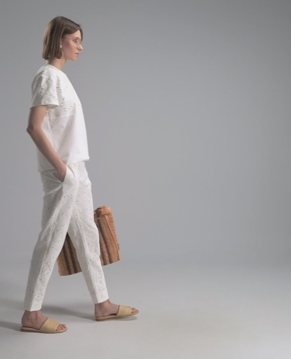 ALFANI - White pants with broderie embroidery