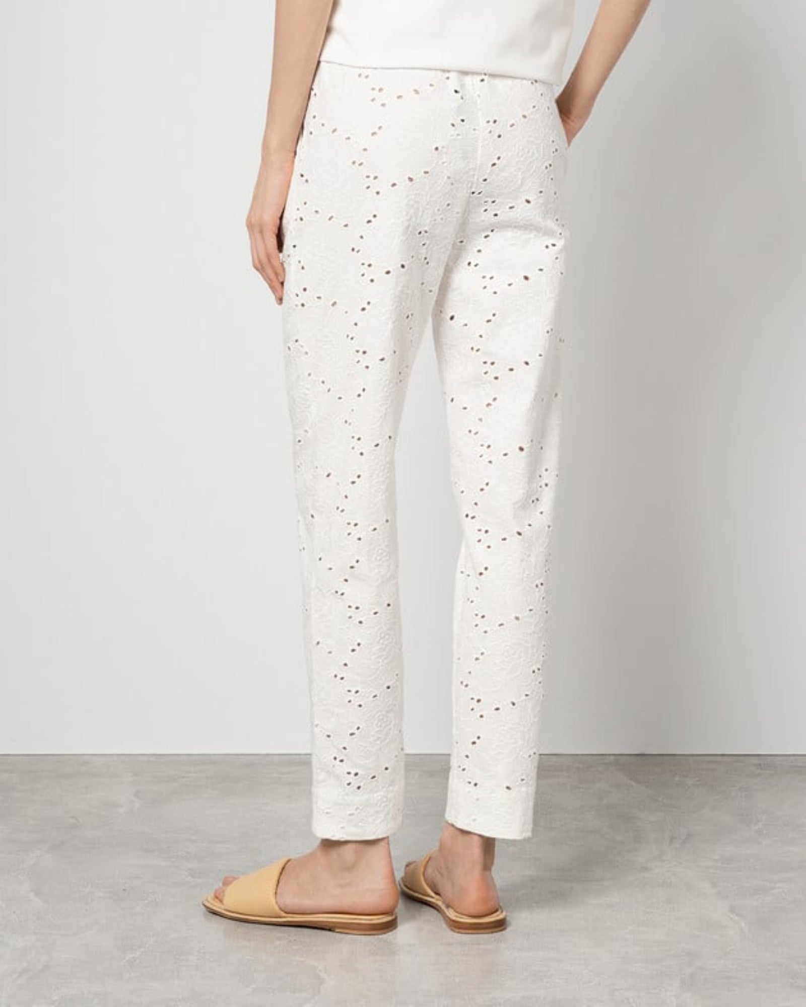 ALFANI - White pants with broderie embroidery