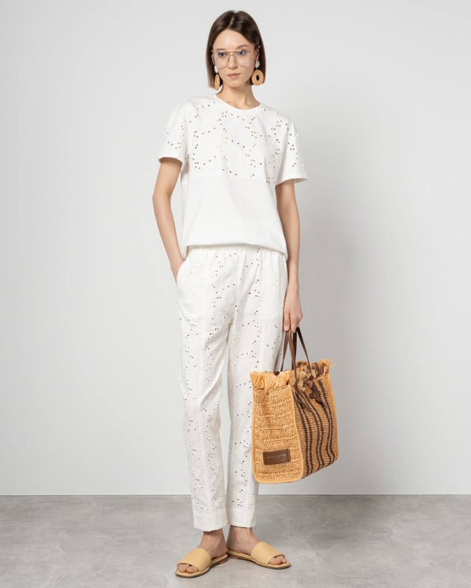 ALFANI - White pants with broderie embroidery